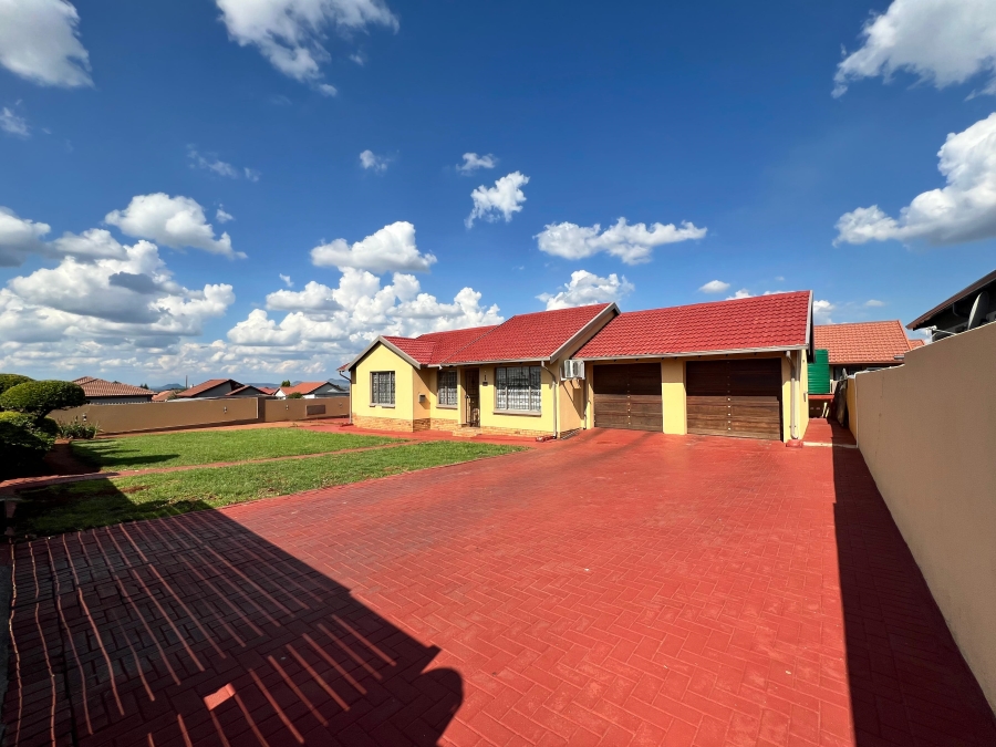3 Bedroom Property for Sale in Tlhabane West North West
